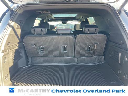 New 2026 Chevrolet Traverse Z71 w/ Enhanced Driving Package AWD/4WD image 12