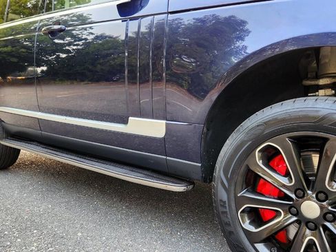 Used 2017 Land Rover Range Rover HSE image 21