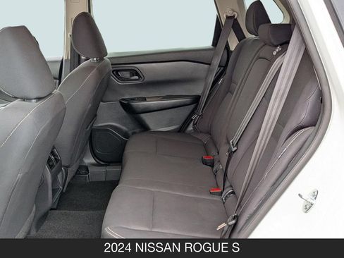 Used 2024 Nissan Rogue S FWD image 16