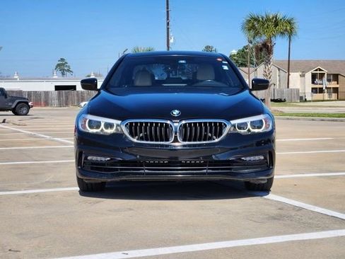 Used 2018 BMW 530i image 2