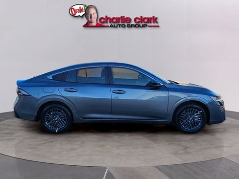 Used 2026 Nissan Sentra SV w/ Floor Mat Package FWD image 7