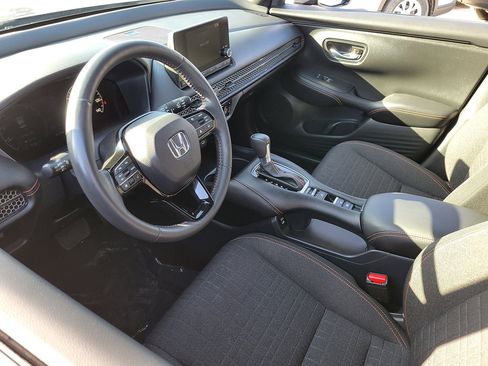 Certified 2025 Honda HR-V Sport image 16