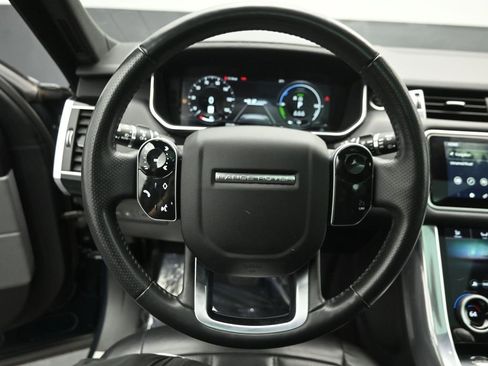 Used 2020 Land Rover Range Rover Sport HSE image 15