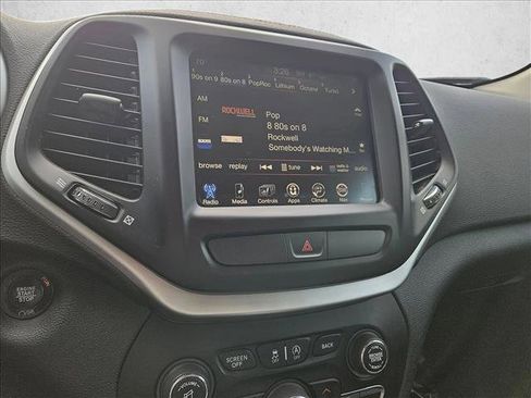 Used 2016 Jeep Cherokee Trailhawk w/ Comfort/Convenience Group image 13