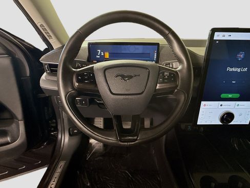 Used 2022 Ford Mustang Mach-E Premium image 13