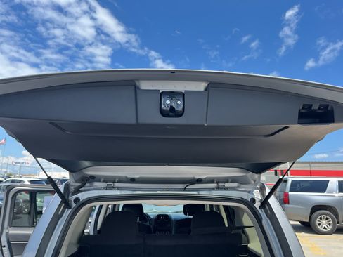Used 2016 Jeep Patriot Latitude FWD image 29