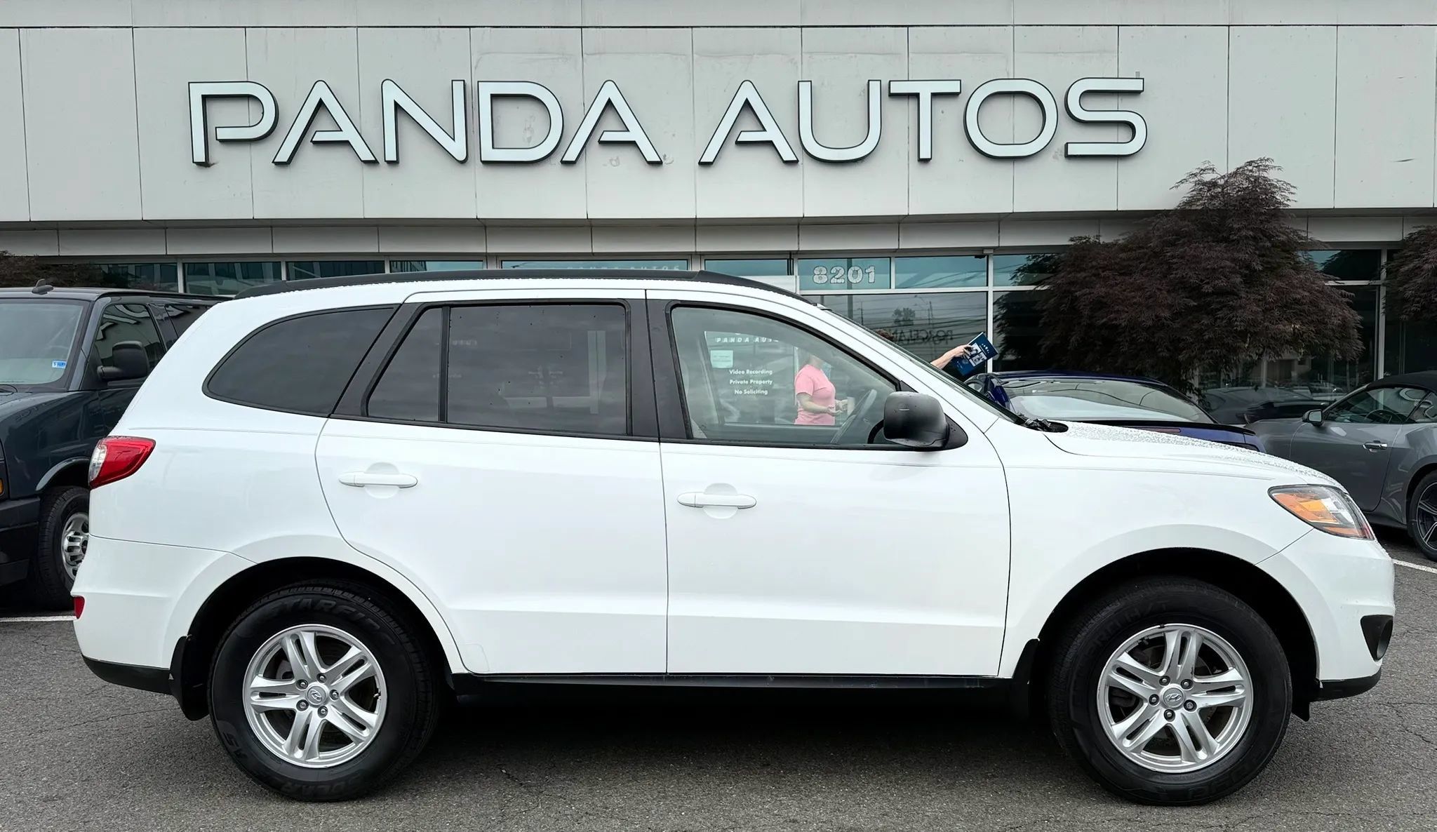 Used 2011 Hyundai Santa Fe GLS FWD image 8