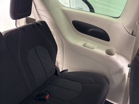 Used 2024 Chrysler Voyager LX FWD image 34