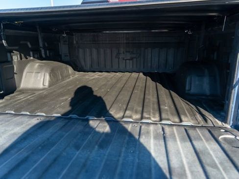 Used 2021 Chevrolet Silverado 1500 LT Trail Boss w/ Bed Protection Package image 18