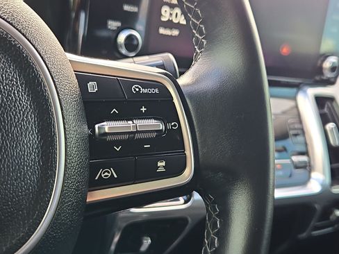 Used 2023 Kia Sorento SX FWD image 19