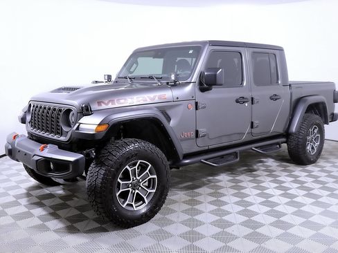 Used 2025 Jeep Gladiator Mojave w/ Safety Group AWD/4WD image 3