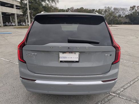 New 2026 Volvo XC90 B6 Plus w/ Protection Package Premier image 5