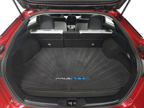 Used 2017 Toyota Prius Prime Plus w/ Carpet Mat Package image 7