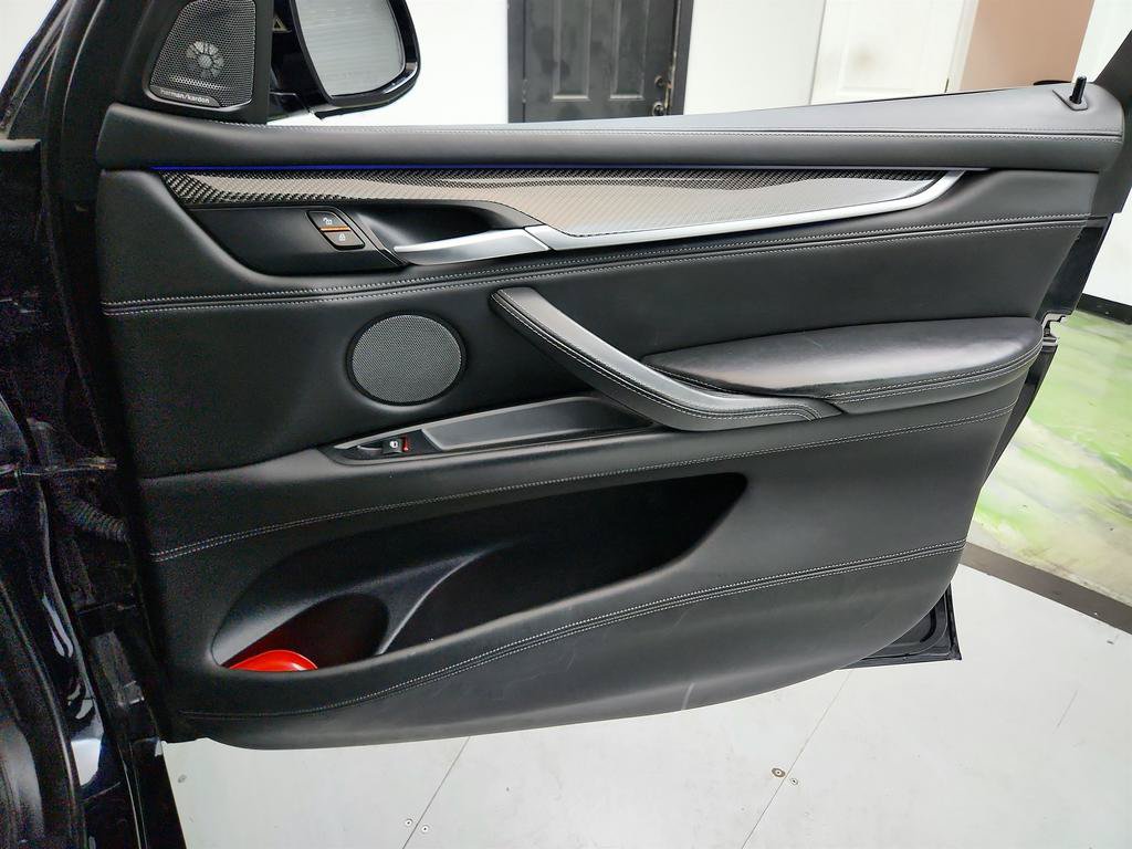 Used 2018 BMW X5 M w/ Executive Package AWD/4WD image 28