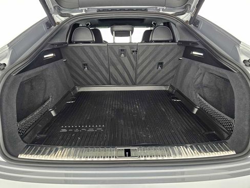 Used 2022 Audi e-tron S Prestige image 14