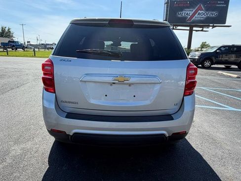 Used 2017 Chevrolet Equinox LT w/ Convenience Package FWD image 8