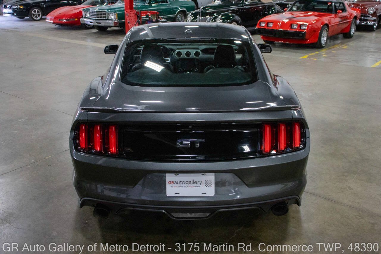 Used 2017 Ford Mustang GT Premium RWD image 5