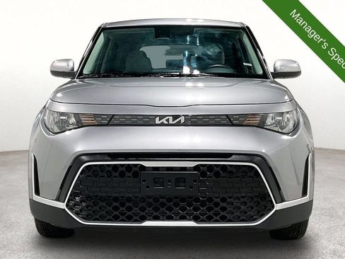 Used 2025 Kia Soul LX w/ LX Technology Package FWD image 4