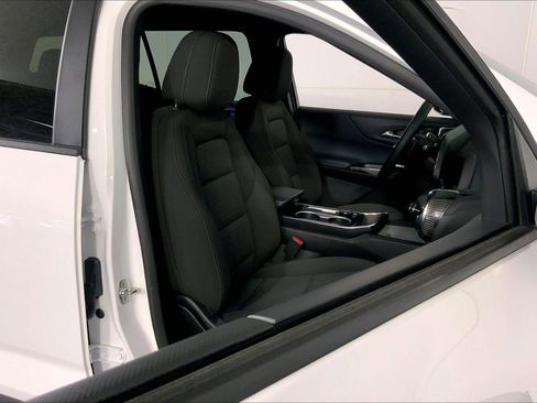 Used 2026 Chevrolet Equinox LT AWD/4WD image 7