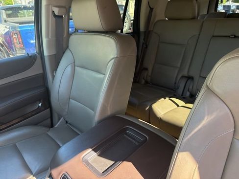 Used 2019 Chevrolet Tahoe LT AWD/4WD image 24