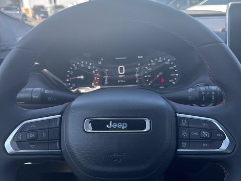 Used 2024 Jeep Compass Trailhawk AWD/4WD image 14