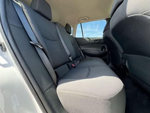 Used 2024 Toyota Corolla Cross LE FWD image 20