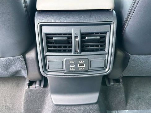 Used 2026 Subaru Forester Premium AWD/4WD image 20