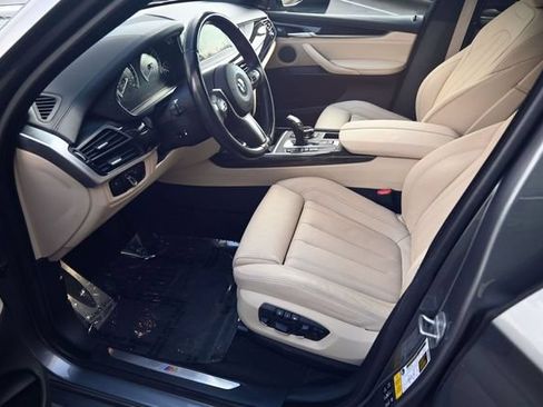 Used 2017 BMW X5 xDrive50i AWD/4WD image 27