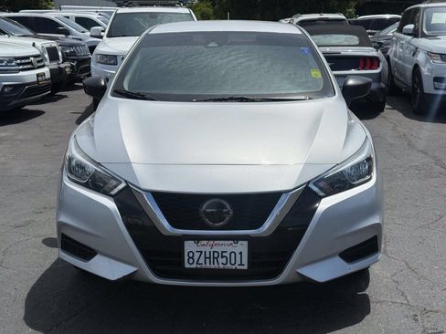 Used 2020 Nissan Versa S FWD image 4
