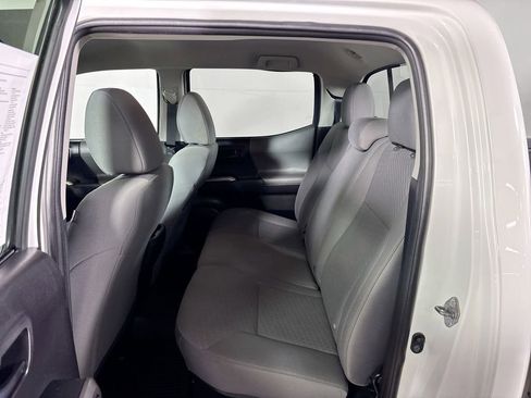 Used 2020 Toyota Tacoma SR5 image 19