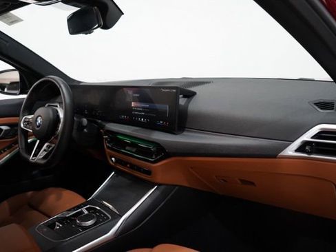 Used 2025 BMW 330i xDrive Sedan w/ M Sport Package image 17