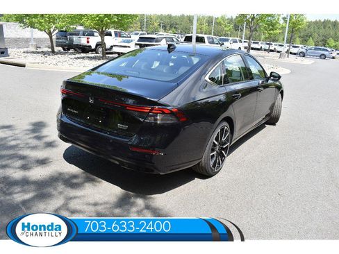 New 2026 Honda Accord Hybrid Touring image 7