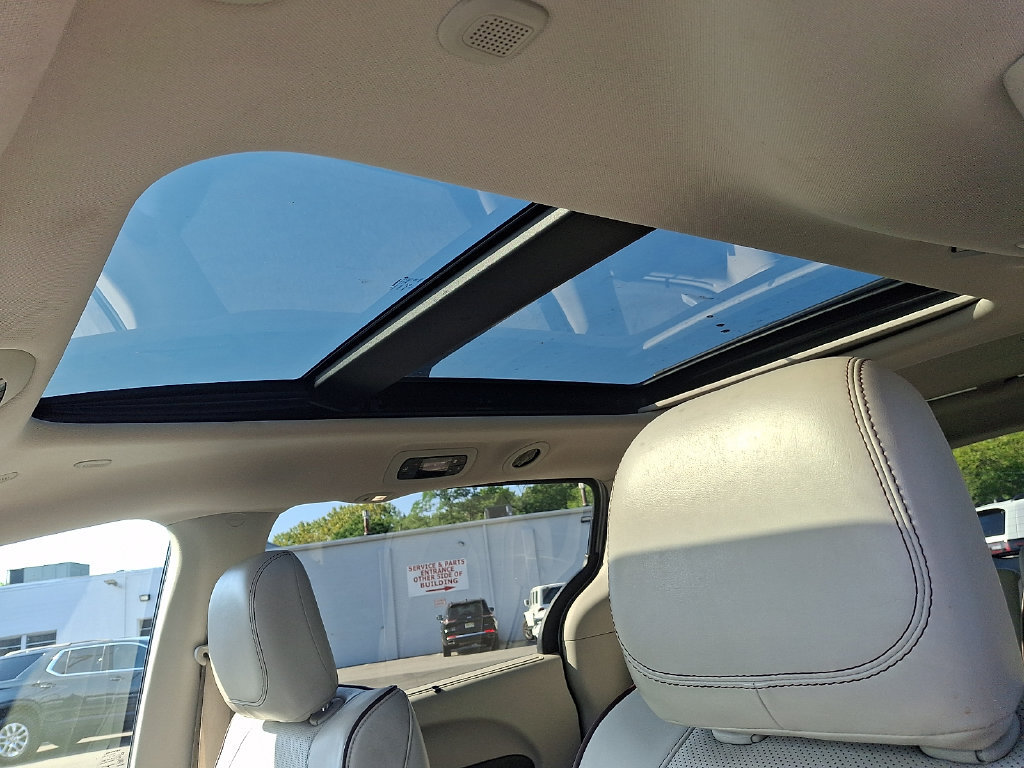 Certified 2020 Chrysler Pacifica Limited FWD image 14