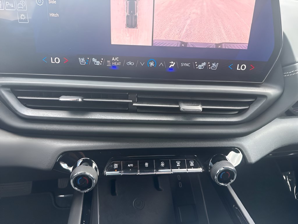 Used 2025 Chevrolet Silverado EV LT AWD/4WD image 22