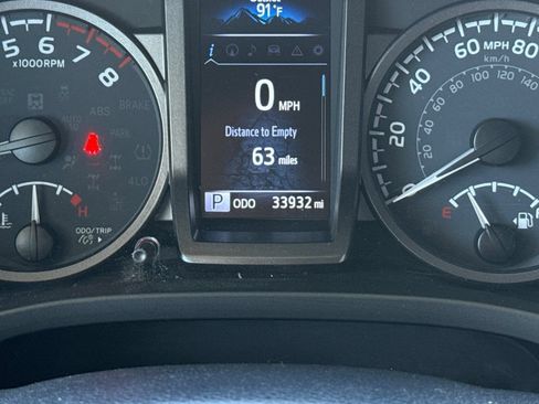 Used 2023 Toyota Tacoma TRD Off-Road w/ Advanced Technology Package AWD/4WD image 37