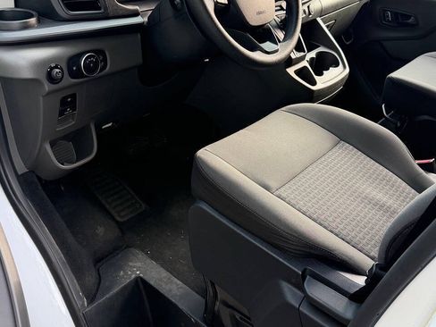 Used 2022 Ford Transit 350 XLT RWD image 7