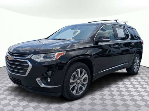 Used 2021 Chevrolet Traverse Premier w/ LPO, 'HIT The Road' Package FWD image 8