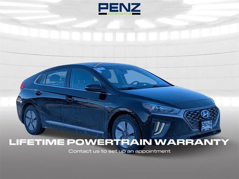 Used 2020 Hyundai Ioniq SE image 1