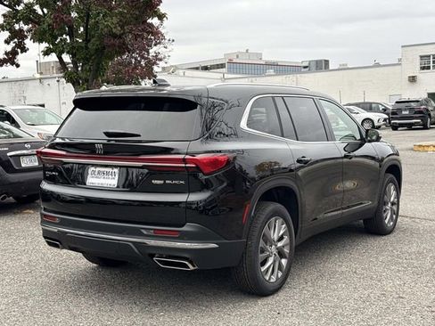 New 2026 Buick Enclave Preferred image 2