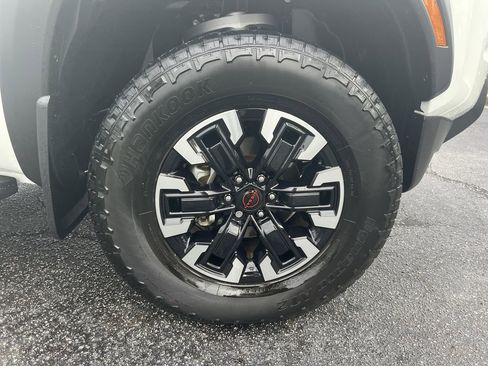 Used 2023 Nissan Frontier Pro-X w/ Pro Convenience Package RWD image 13