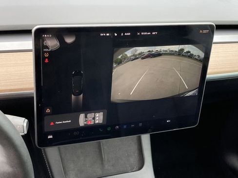 Used 2021 Tesla Model Y Long Range image 16