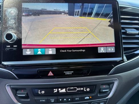 Used 2025 Honda Ridgeline RTL image 18