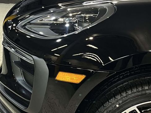 New 2026 Porsche Macan image 5