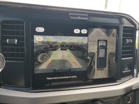 New 2026 Ford F250 XLT w/ XLT Premium Package image 18