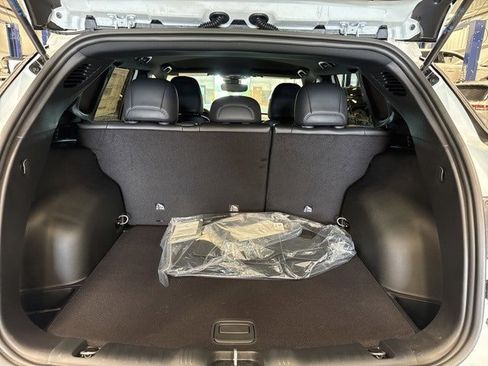 New 2025 Jeep Compass Latitude w/ Altitude Special Edition image 16