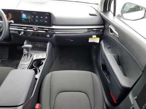 New 2026 Kia Sportage LX image 24