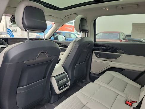 New 2026 Lincoln Nautilus Reserve image 15