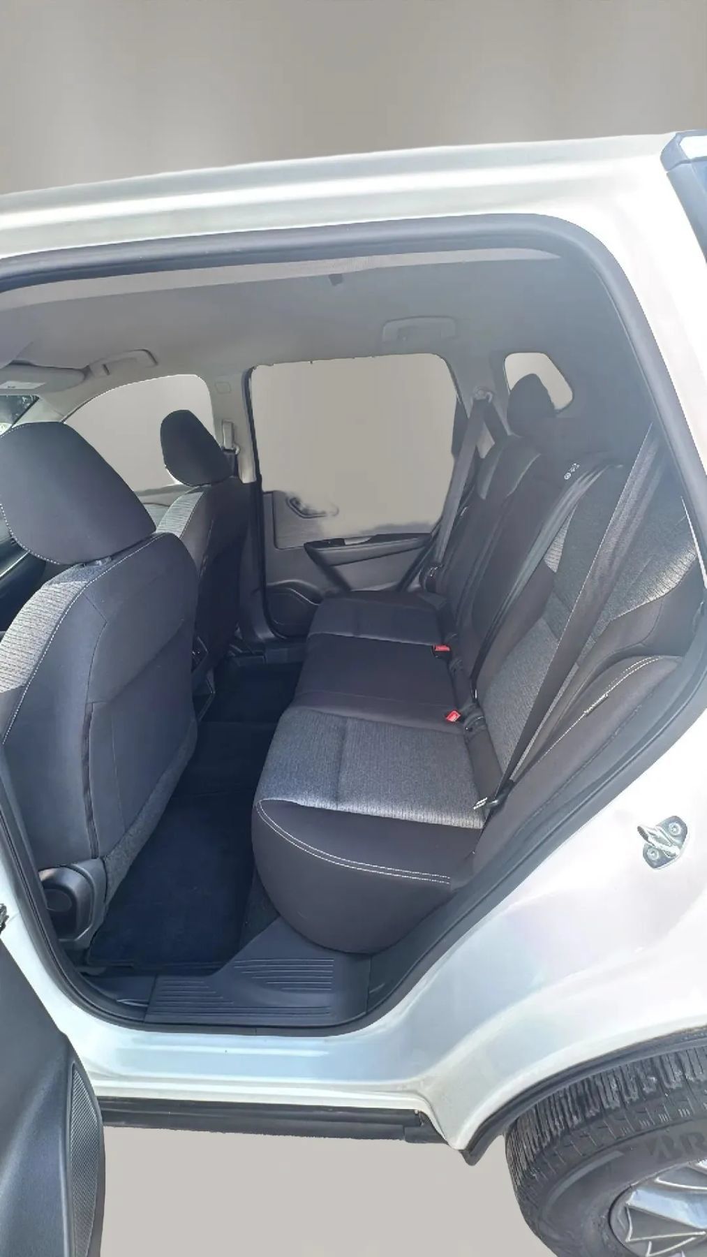 Used 2021 Nissan Rogue S FWD image 13