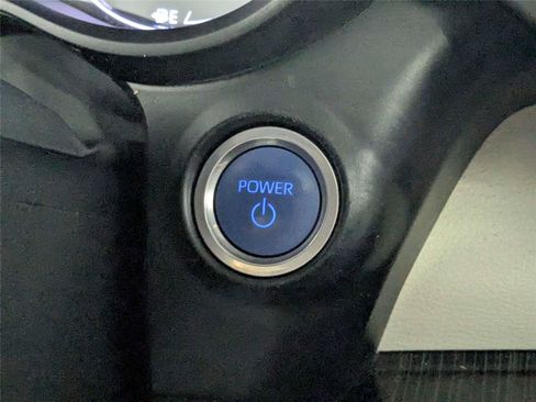 Certified 2022 Toyota Sienna Platinum FWD image 28