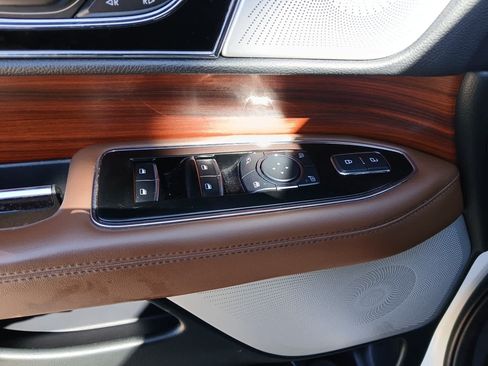 Used 2024 Lincoln Navigator Reserve AWD/4WD image 14